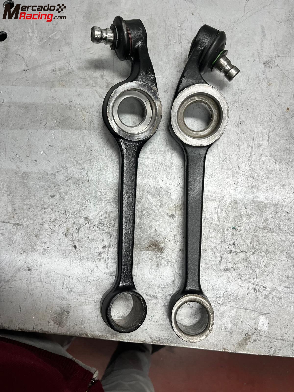 Brazos de suspensión originales para cosworth 4x4