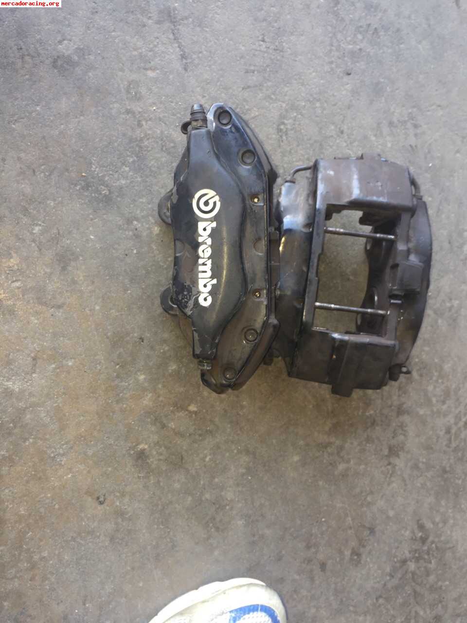 Vendo frenos brembo de 4 pistones