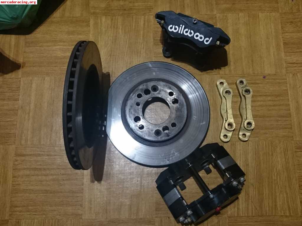 Frenos wilwood de 4 pistones con ds 3000 para renault gtt 