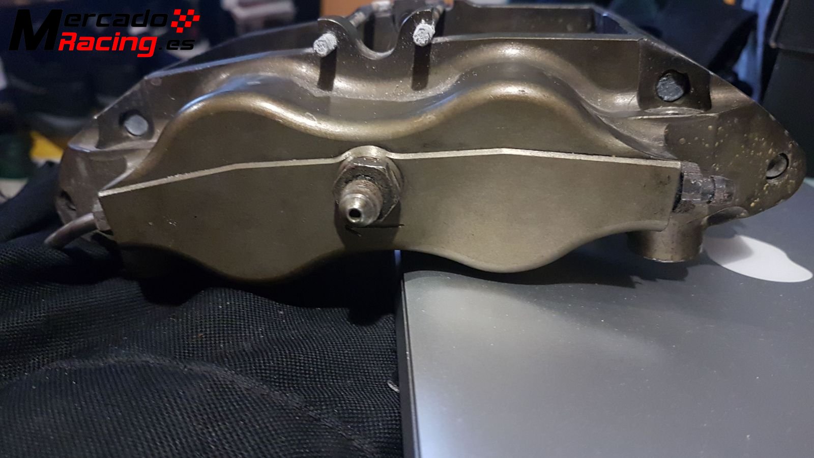 Pinzas brembo cuatro pistones - dallara  f3