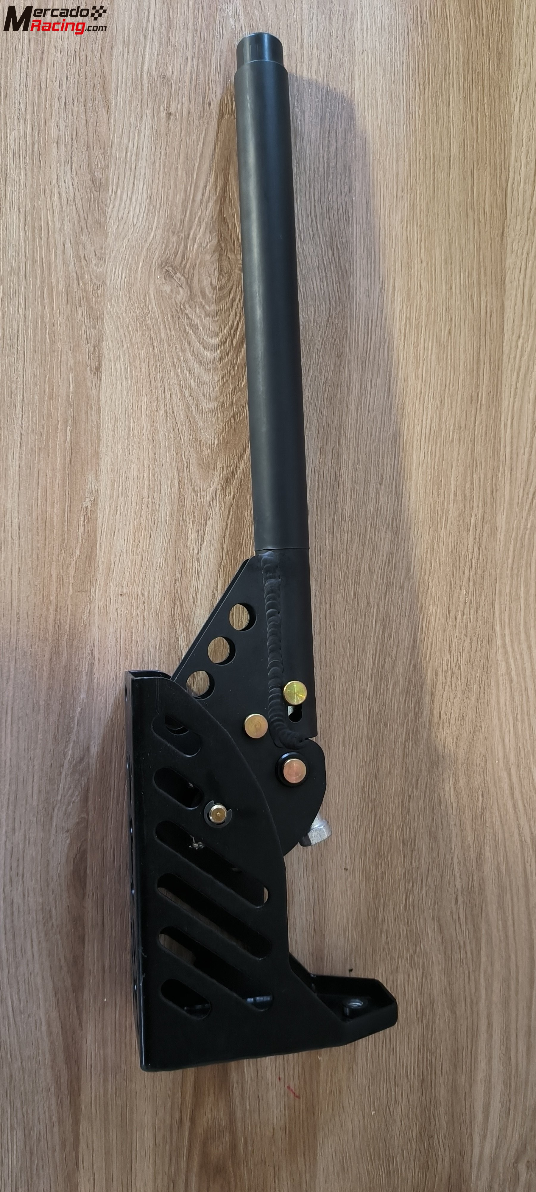 Freno de mano hidraulico con trinquete