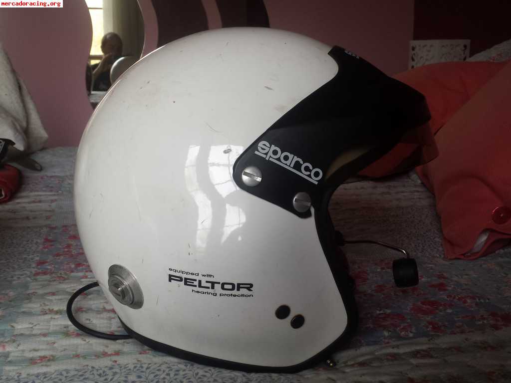 Casco y centralita sparco