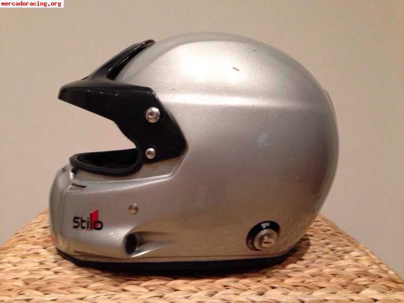 Se vende casco stilo cerrado st4bf