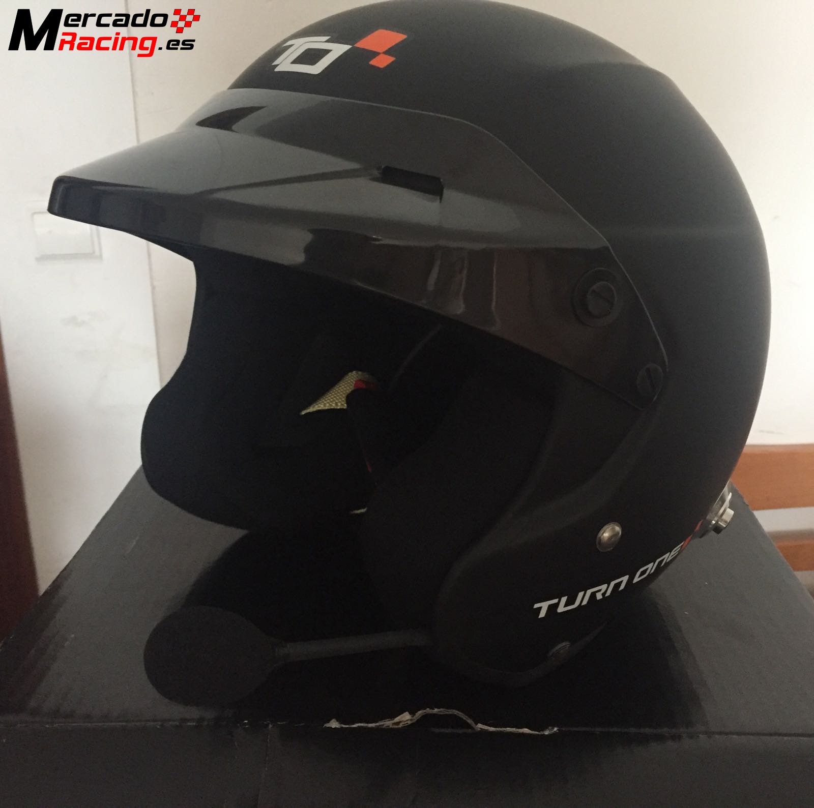 Casco prácticamente nuevo 