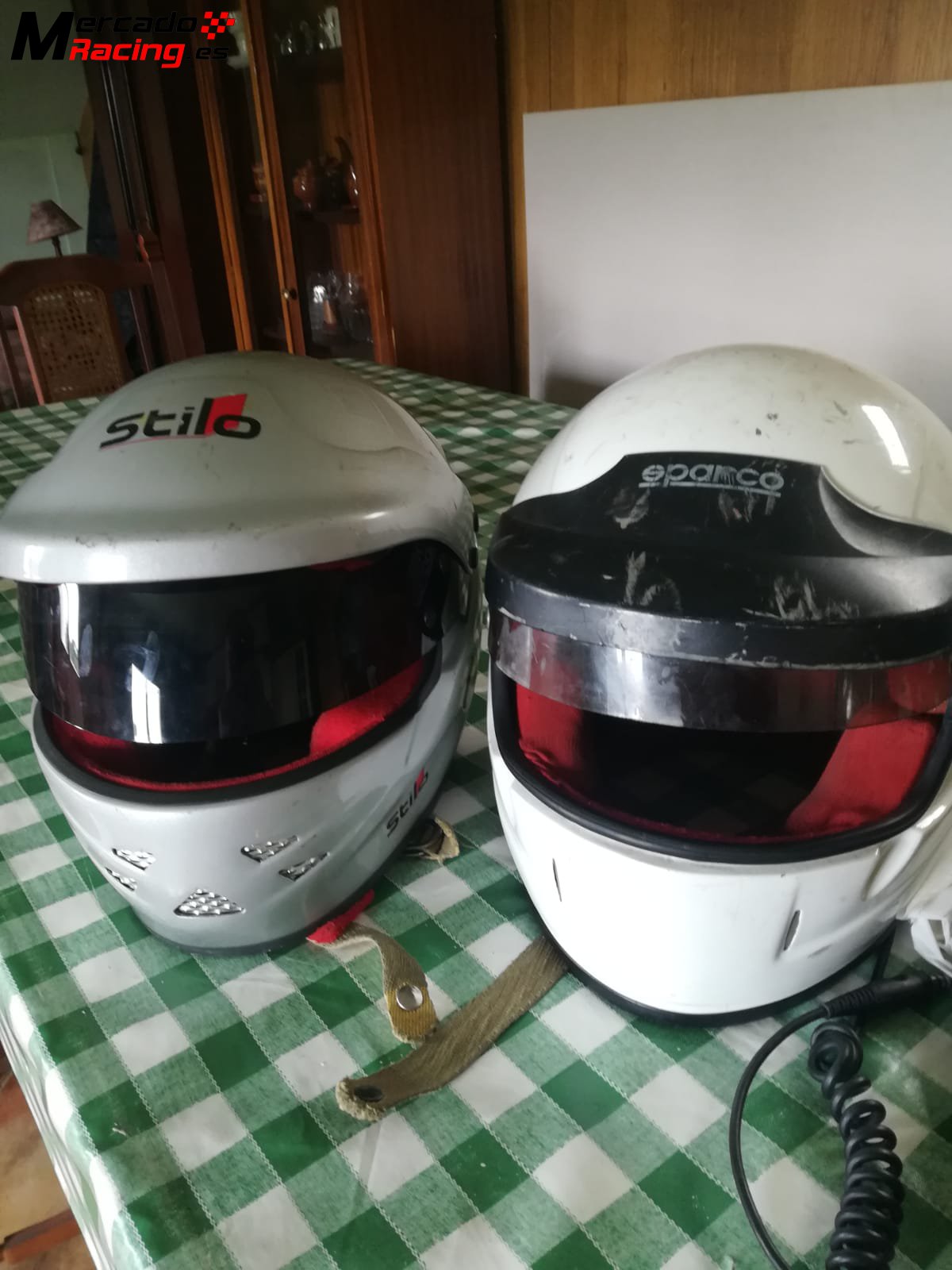 Casco stylo y casco sparco norma fia 8858-2002 caducados