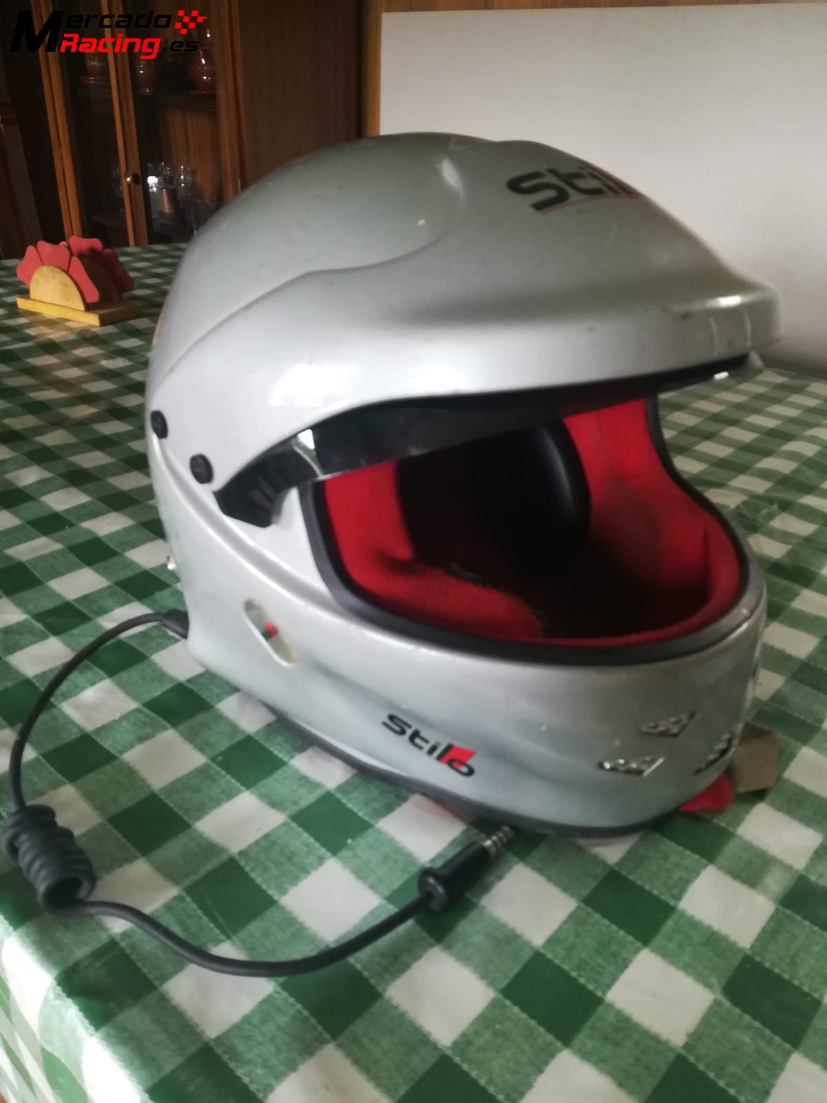 Casco stylo y casco sparco norma fia 8858-2002 caducados