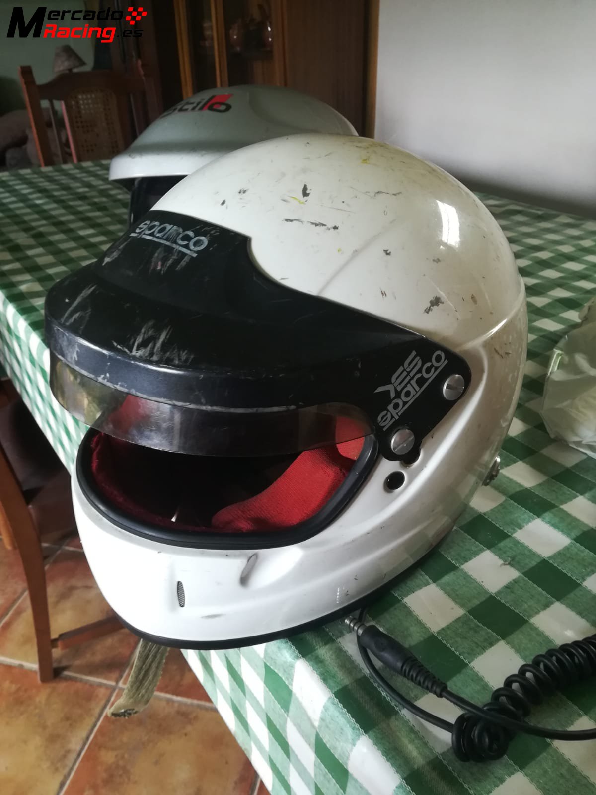 Casco stylo y casco sparco norma fia 8858-2002 caducados