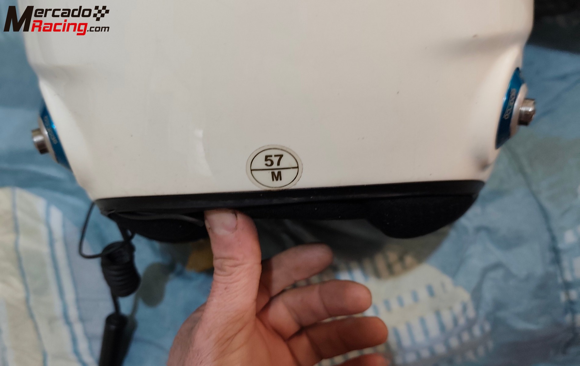 Se venden dos cascos sparco con seis carreras