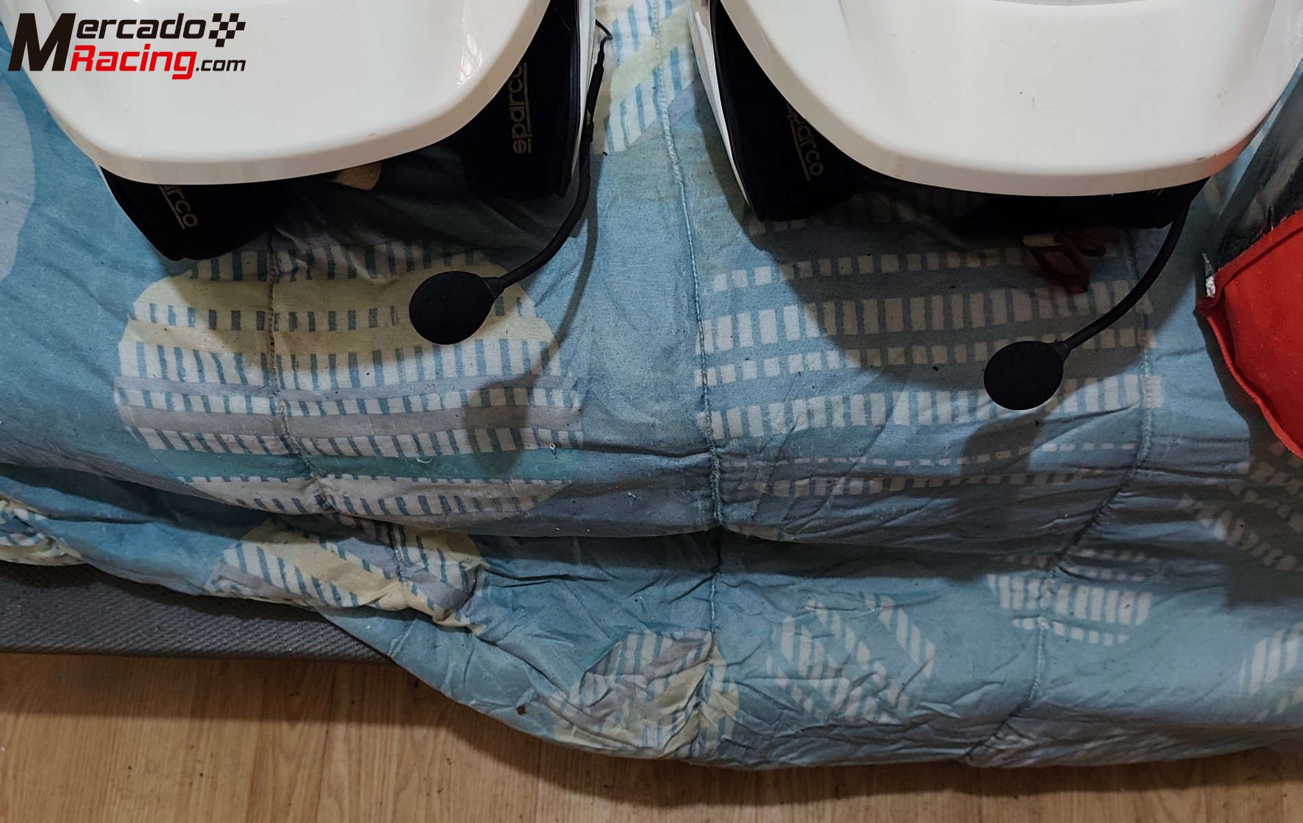 Se venden dos cascos sparco con seis carreras