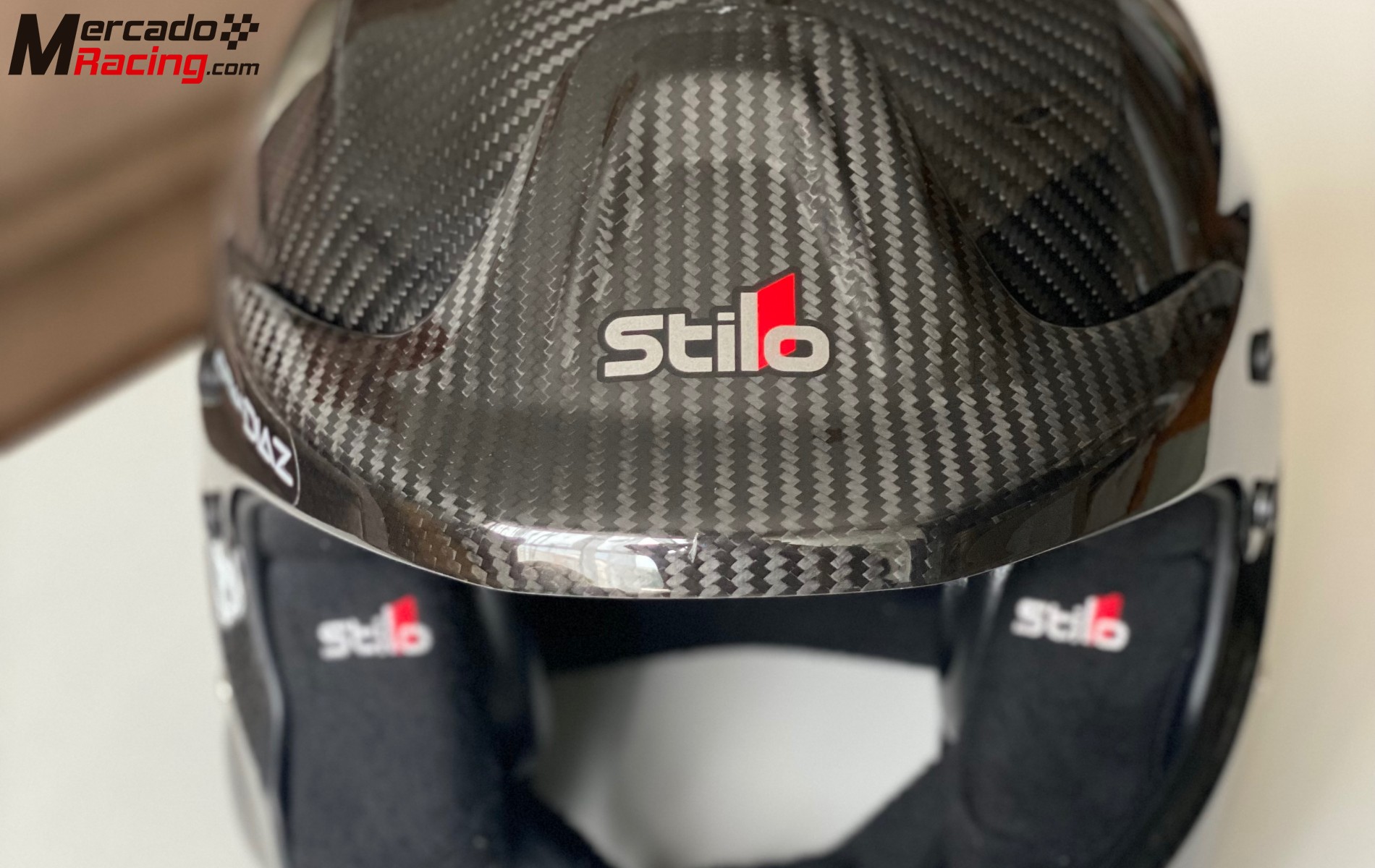 Stilo carbon piuma