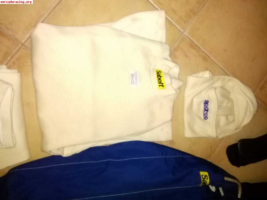 Se vende ropa homologada para rally