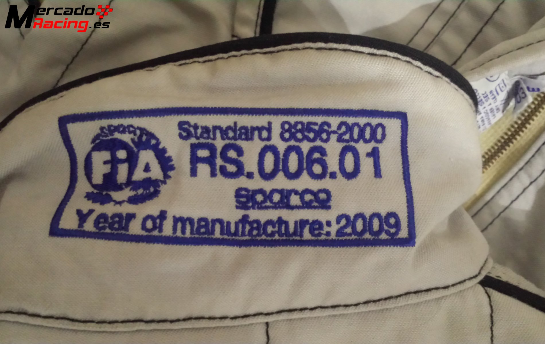 Mono  ignifugo sparco talla 52 . 