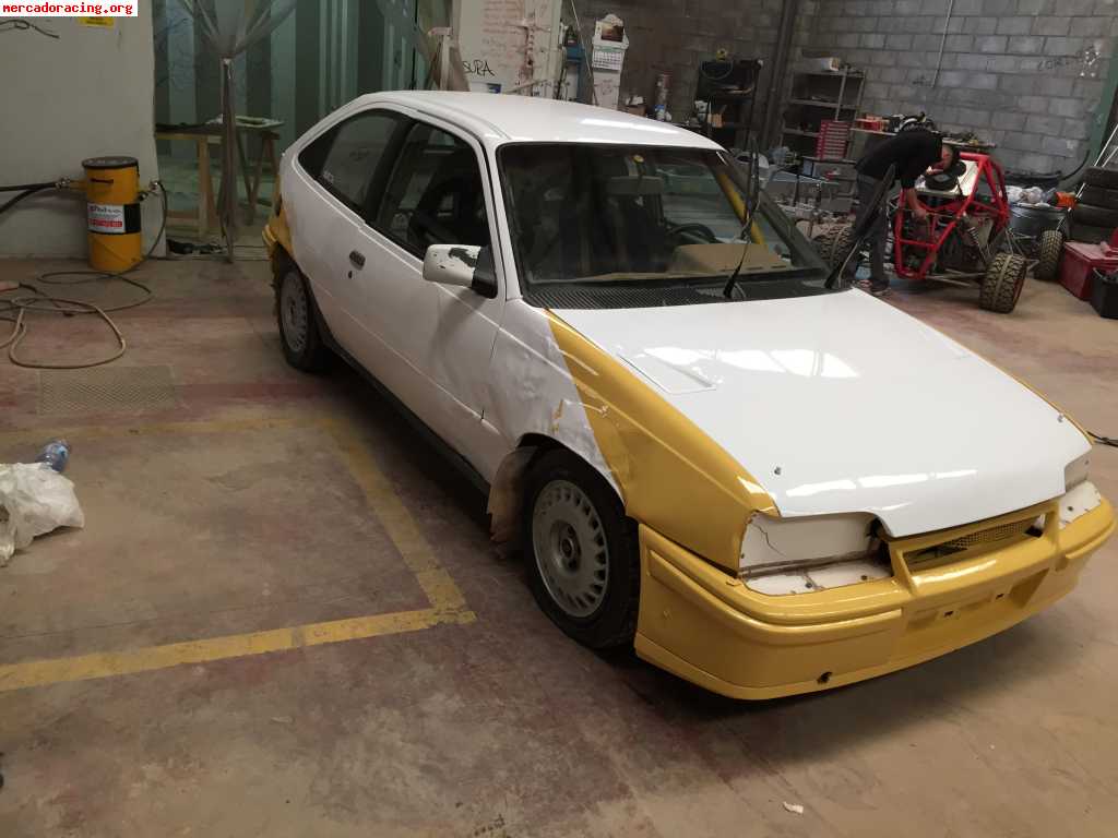 Opel kadet e gsi 2.0 16v 800€ con barras. 