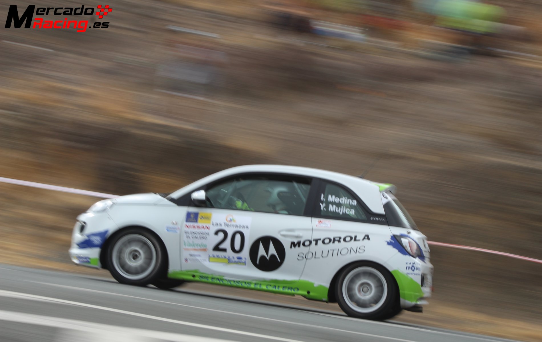 Se venden dos unidades opel adam cup