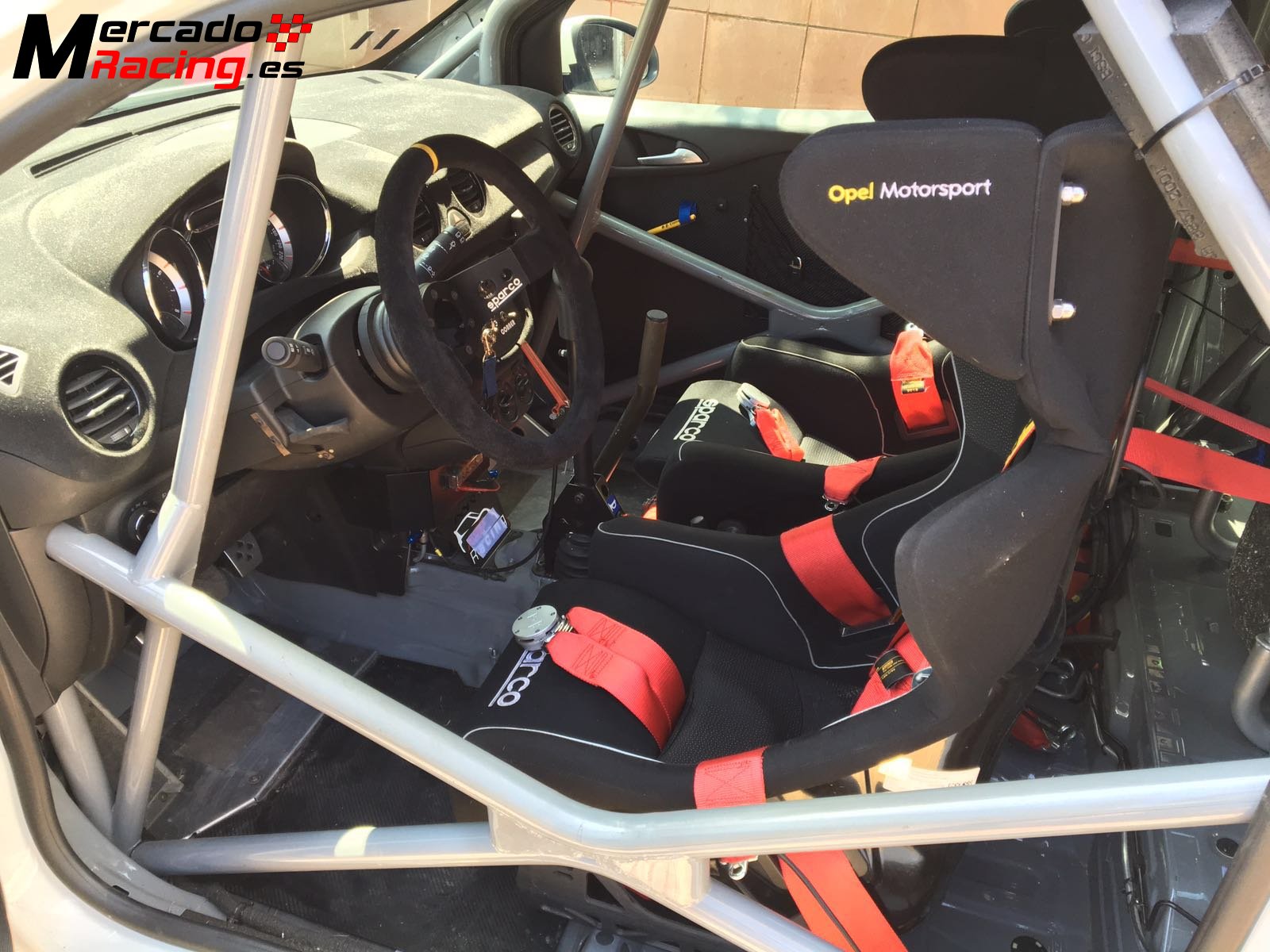 Se venden dos unidades opel adam cup