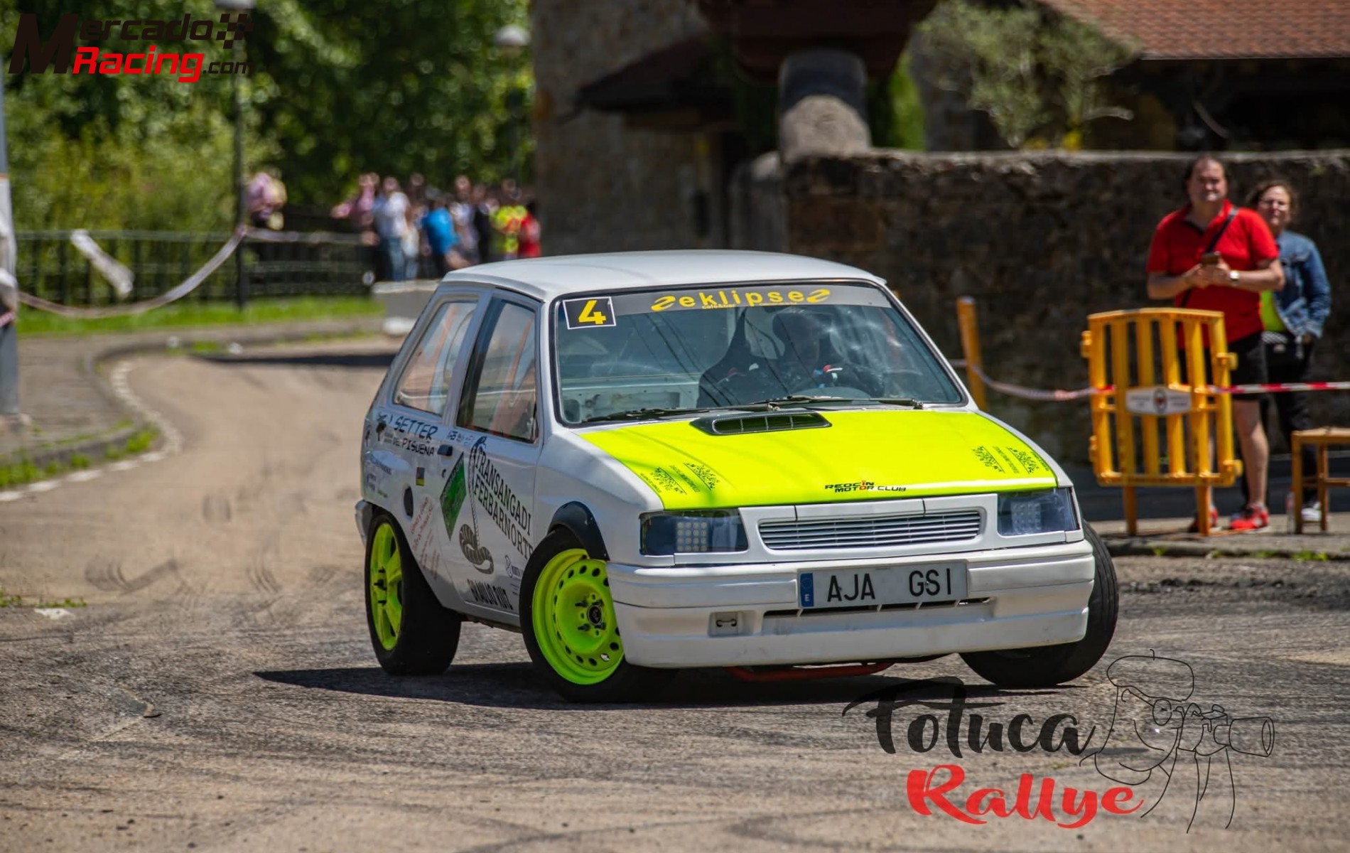 Opel corsa a slalom