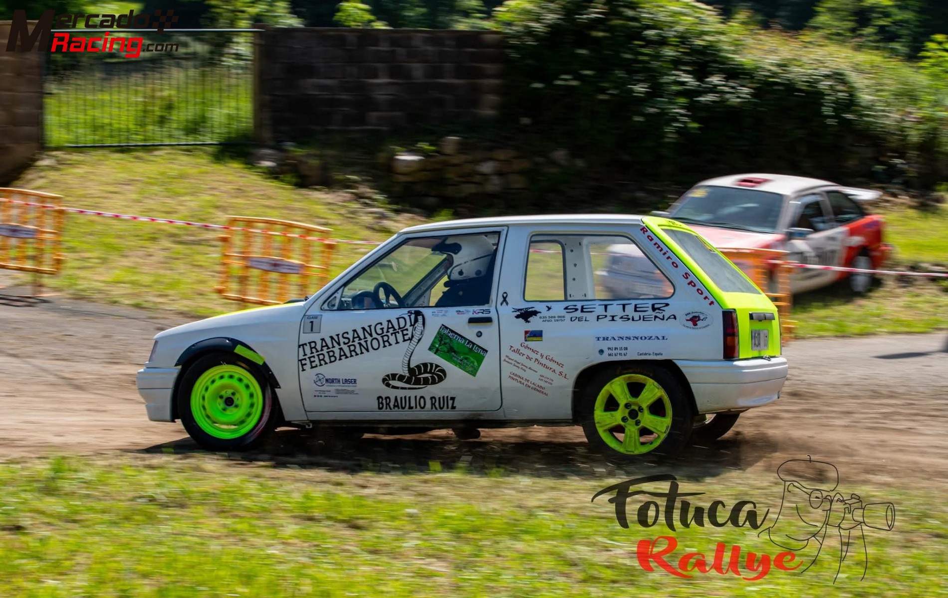 Opel corsa a slalom