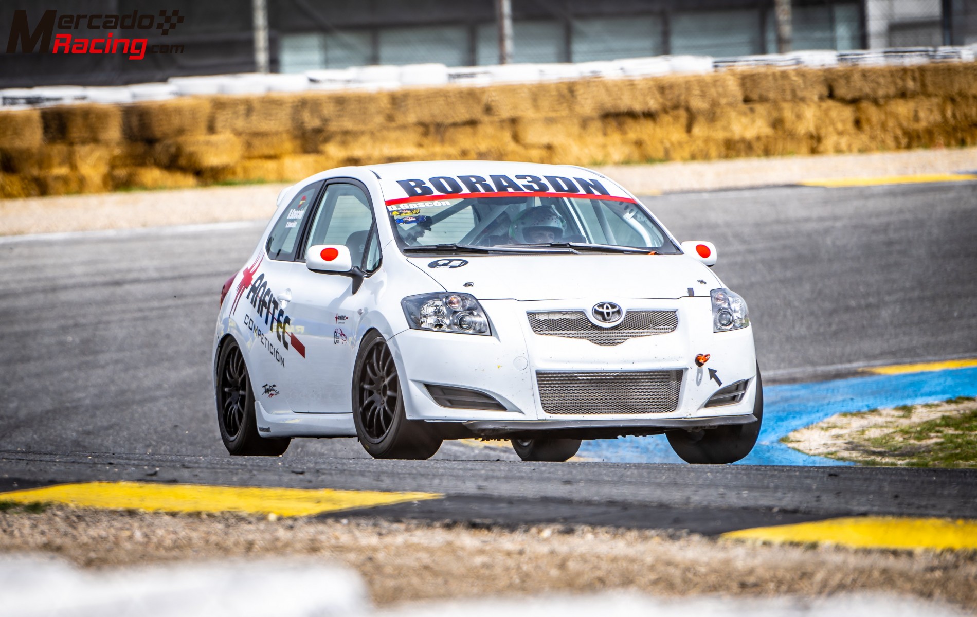 Toyota auris cup