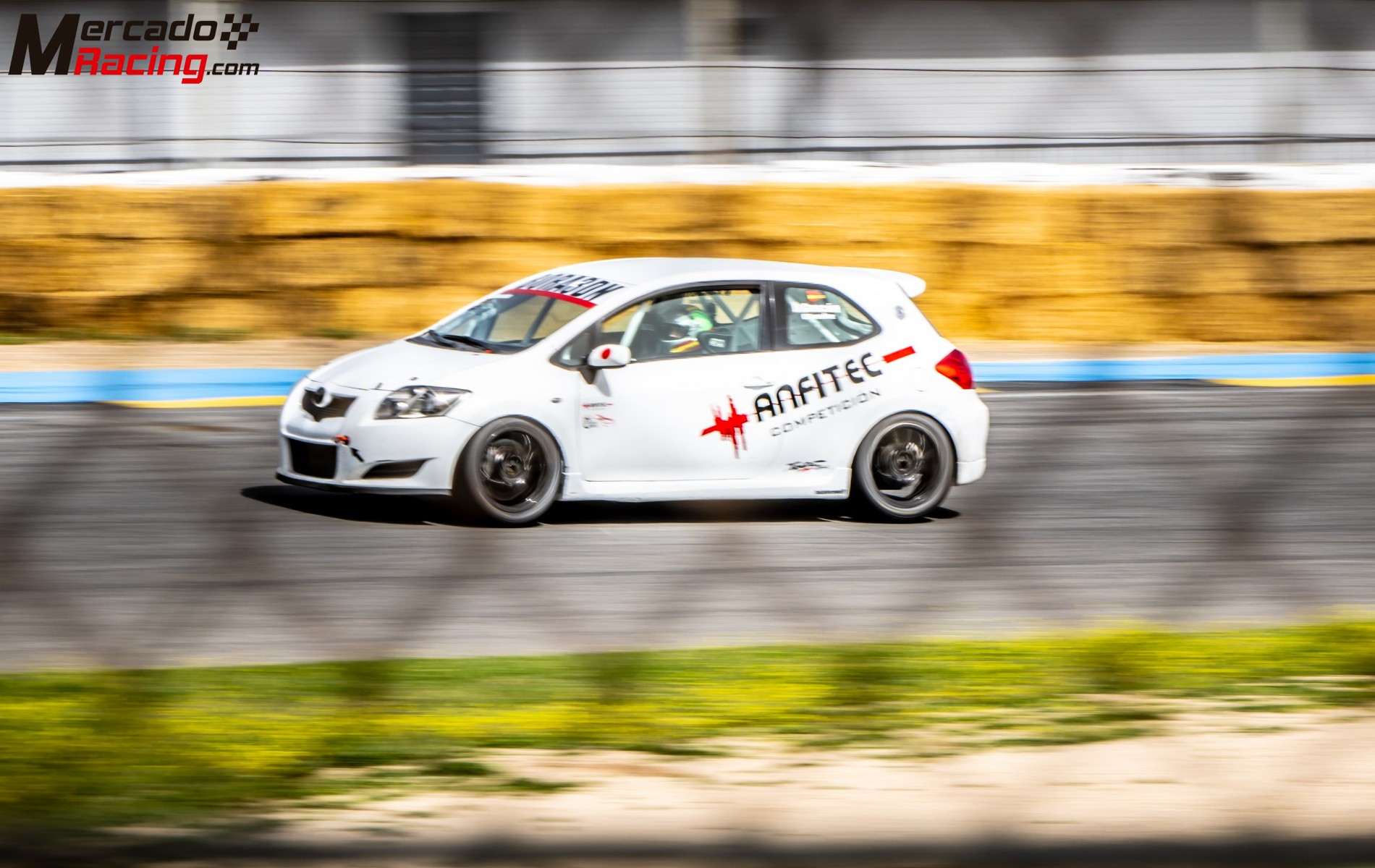 Toyota auris cup