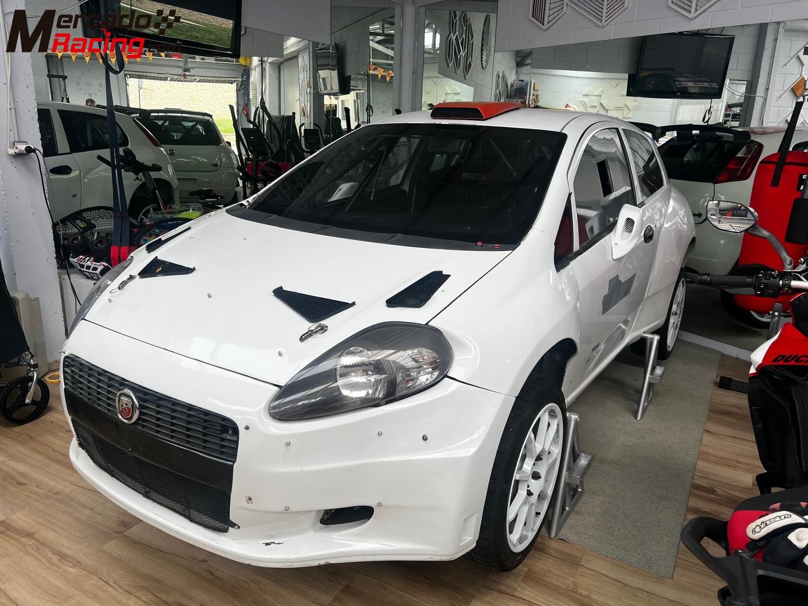 Fiat abarth grande punto super 2000 *vehiculo de coleccion*