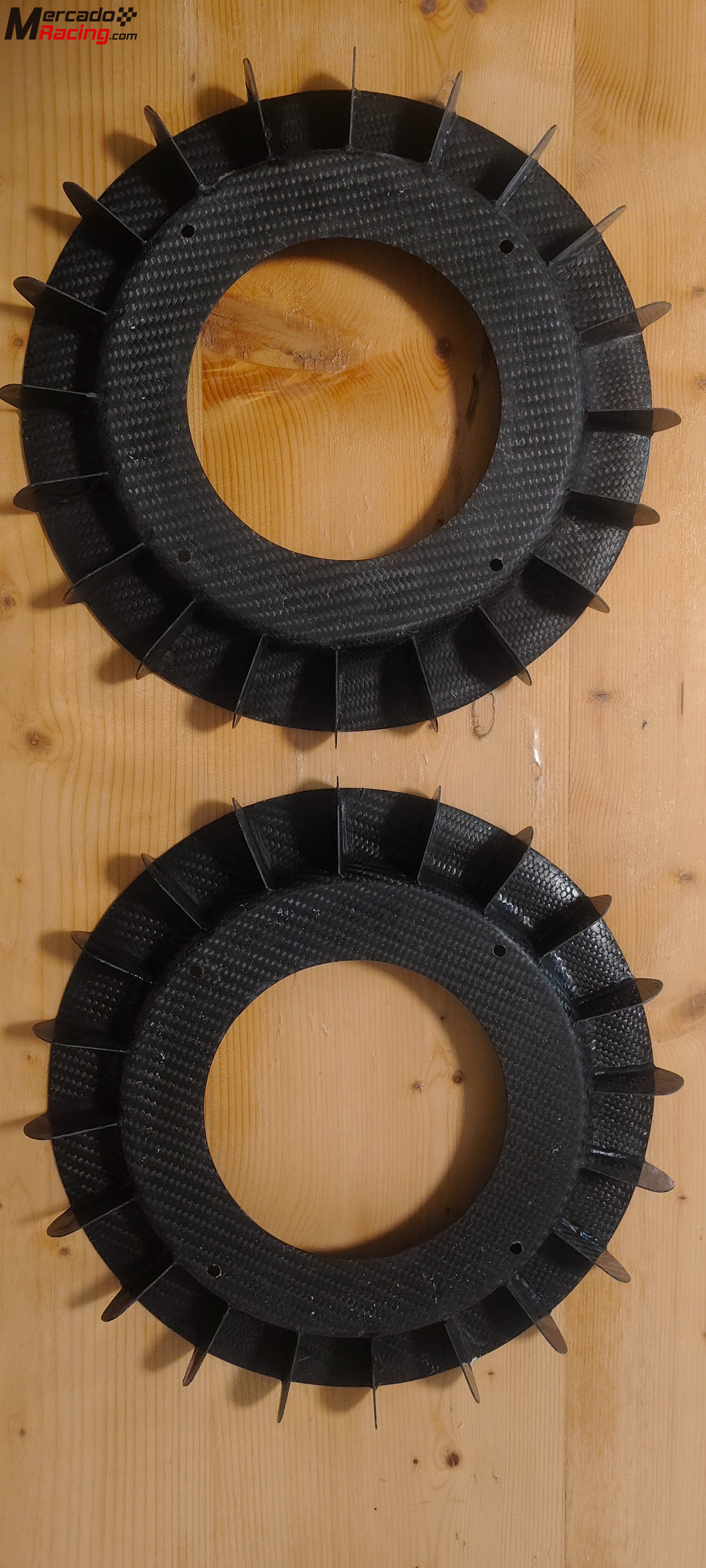Ventolines fibra de carbono para llanta 16