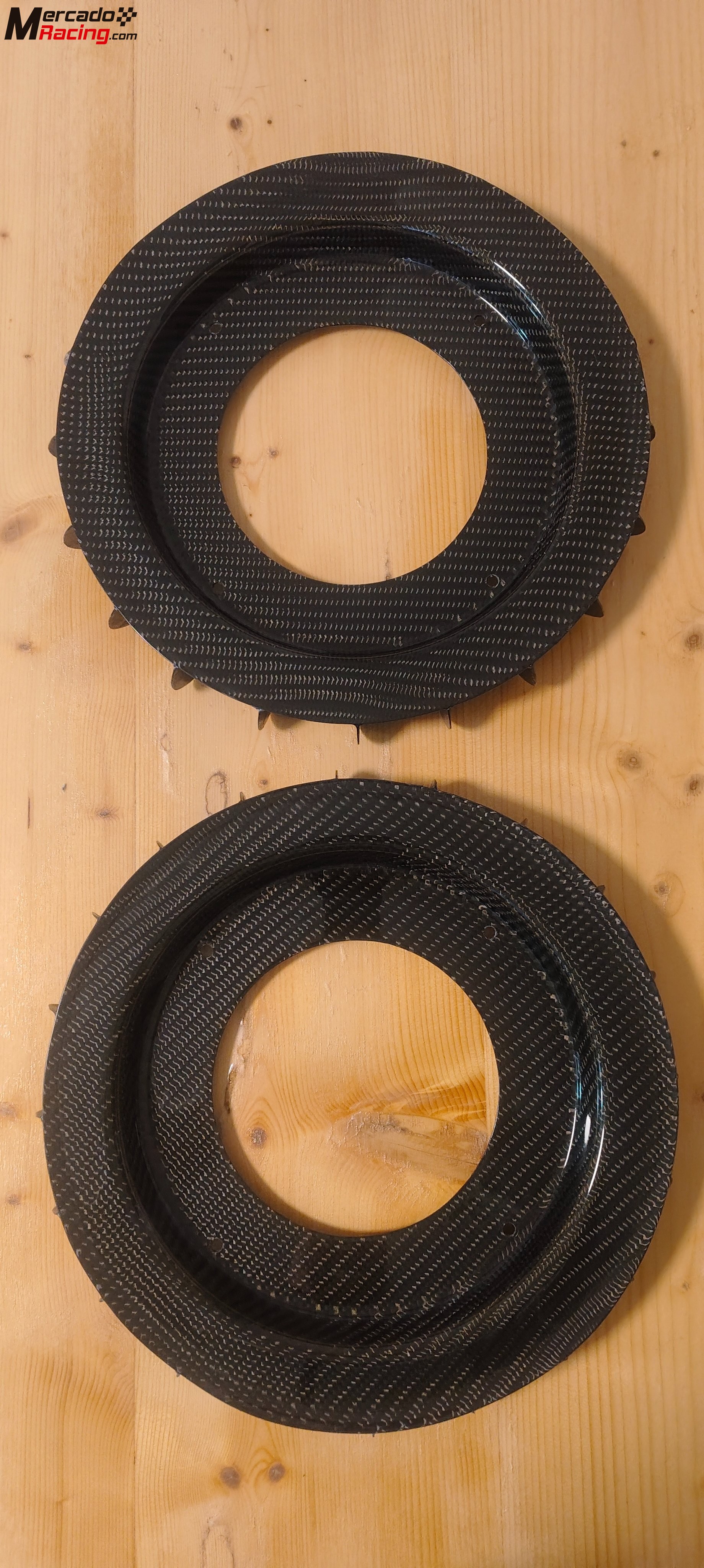 Ventolines fibra de carbono para llanta 16