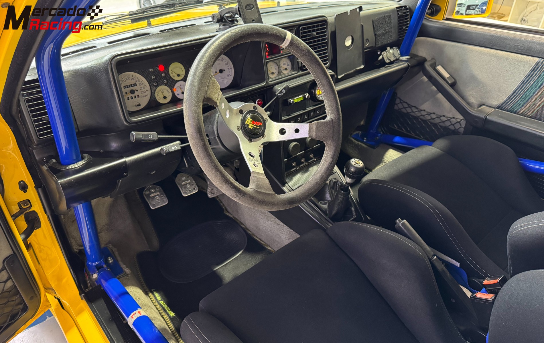 Lancia delta 2000 integrale