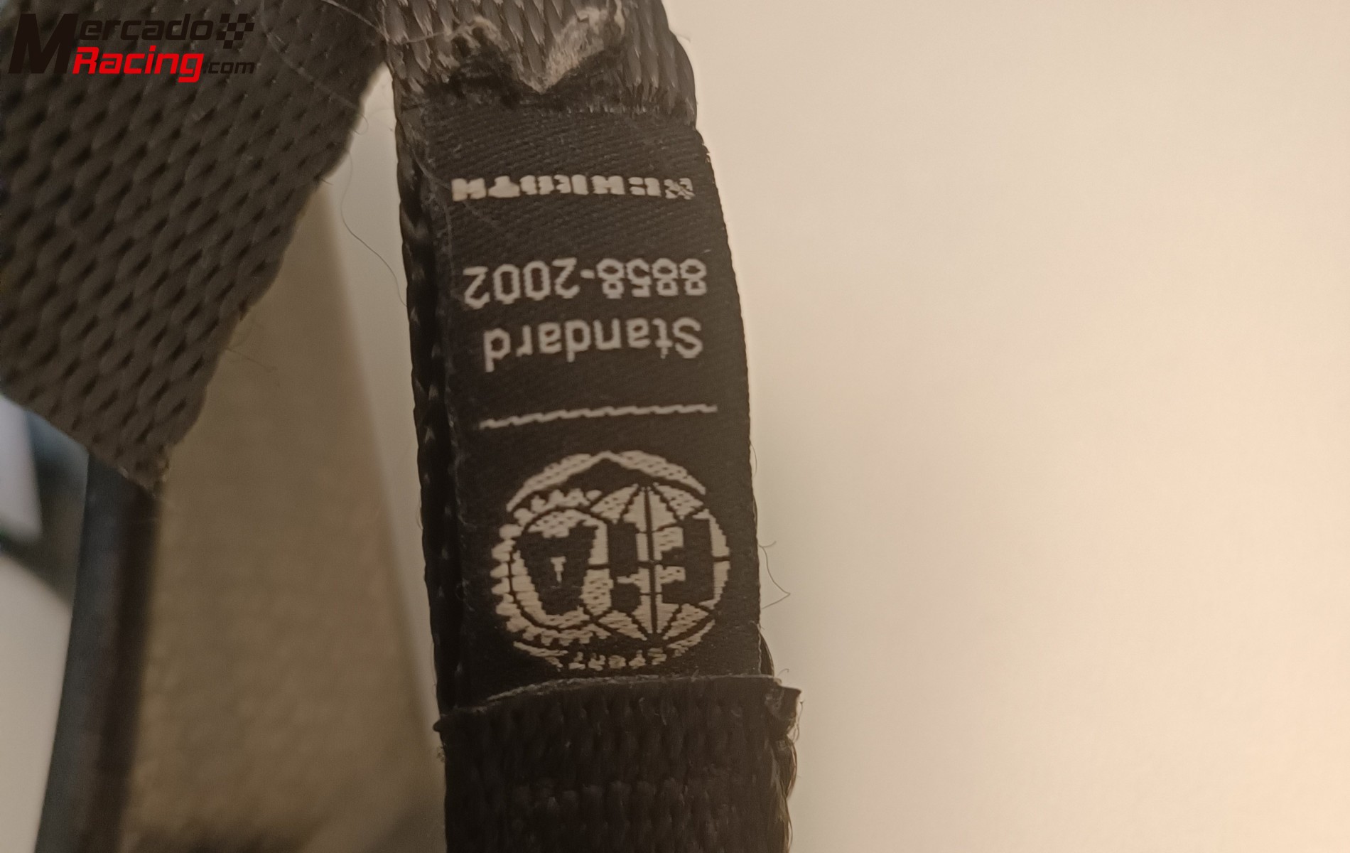 Se vende hans schroth racing carbono.