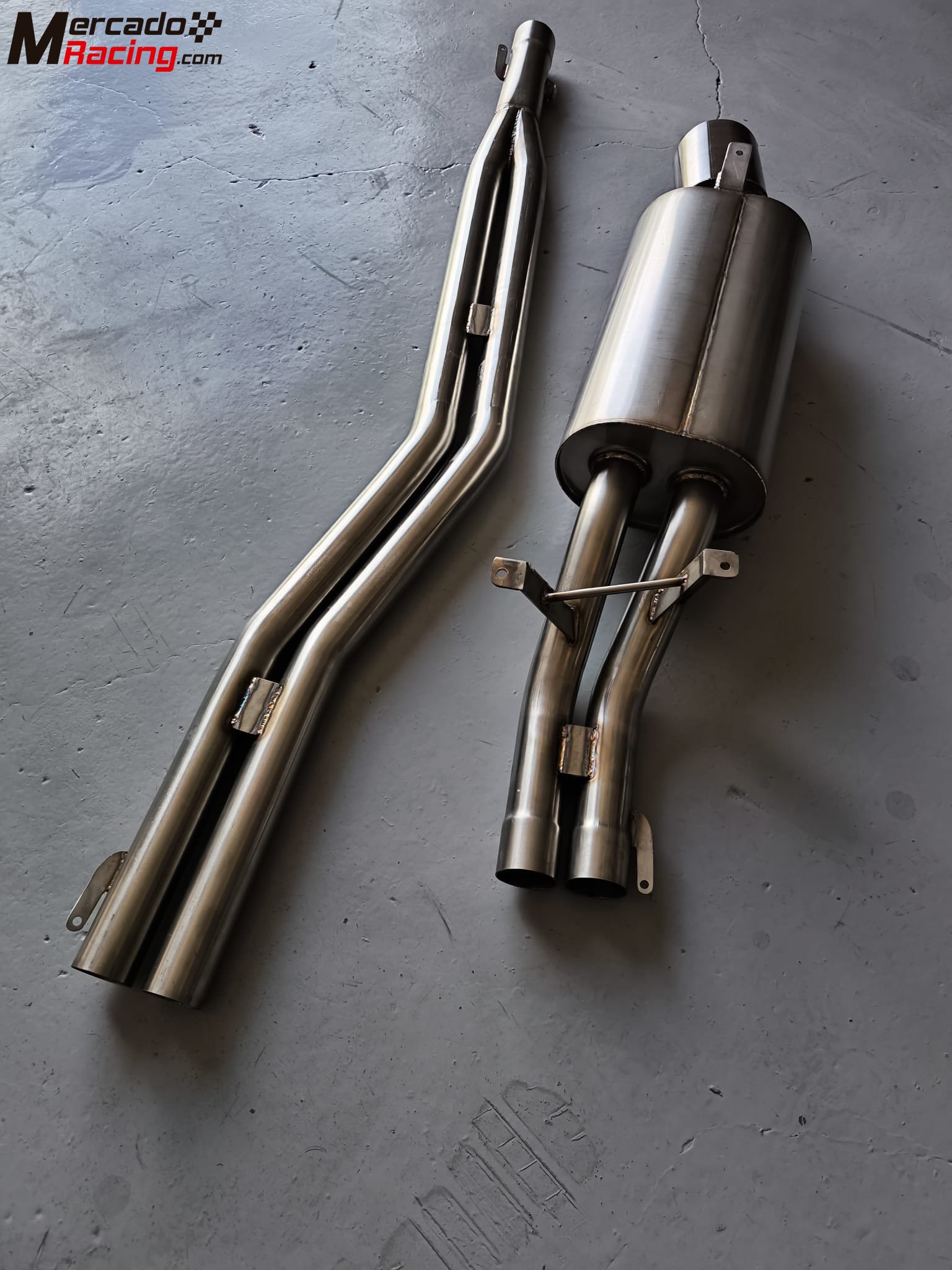 Línea de escape bitubo 306 maxi v2