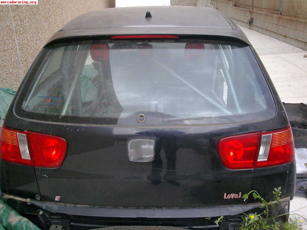 Vendo carroceria de ibiza con barras sparco