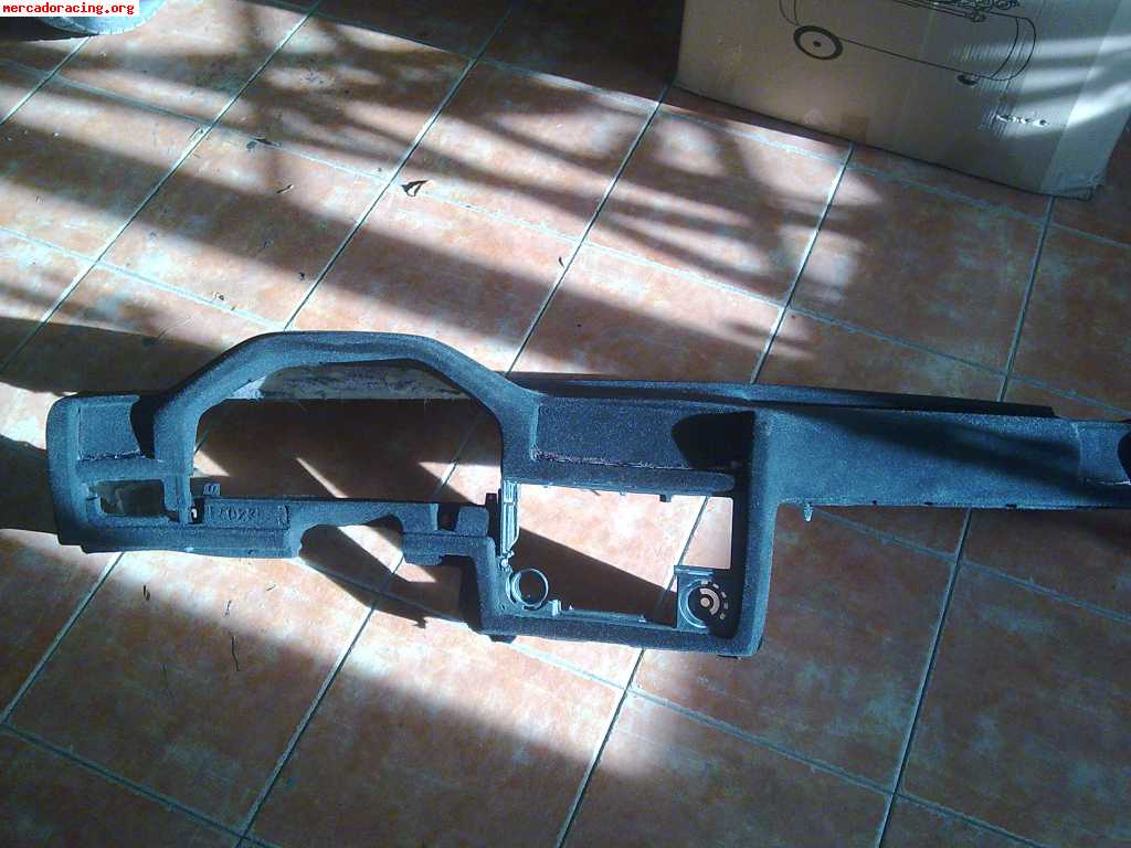 Vendo salpicadero floquelado (terciopelo) para bmw e-30