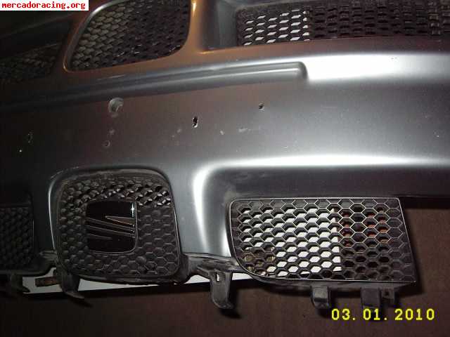 Paragolpes y estriberas de seat leon fr del 2004 plateado