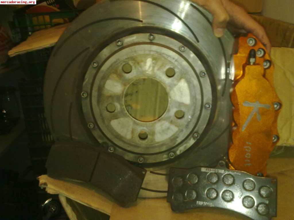K-sport 8 pistones y llantas s4 del 2000