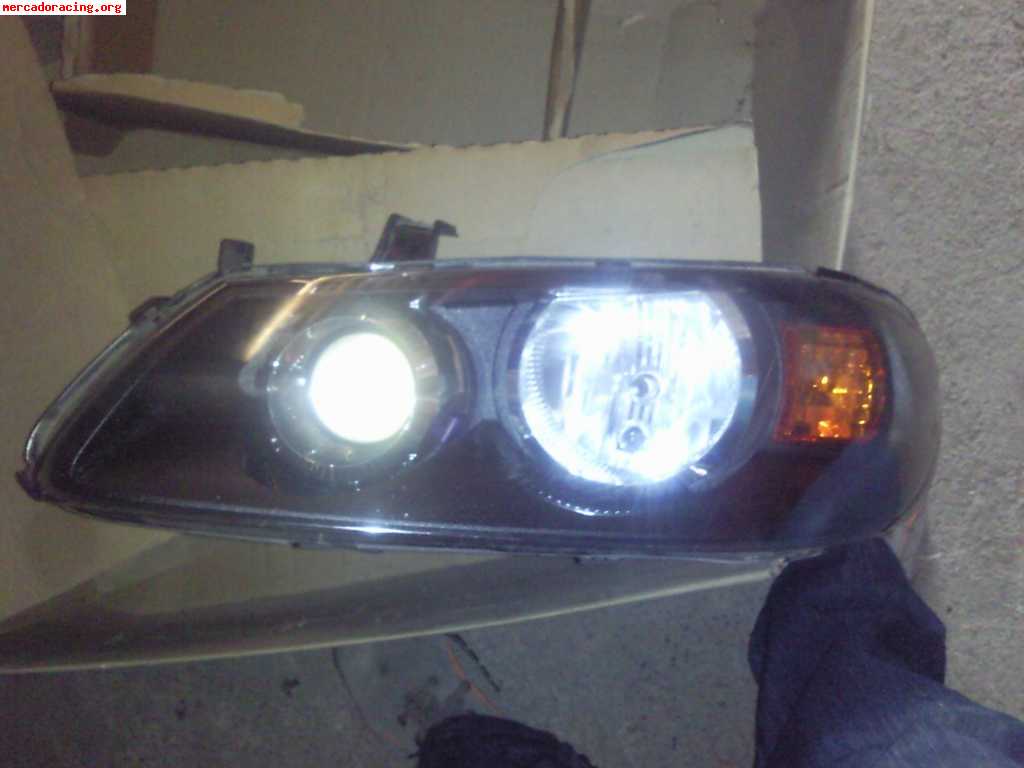 Faros de nissan almera 2005