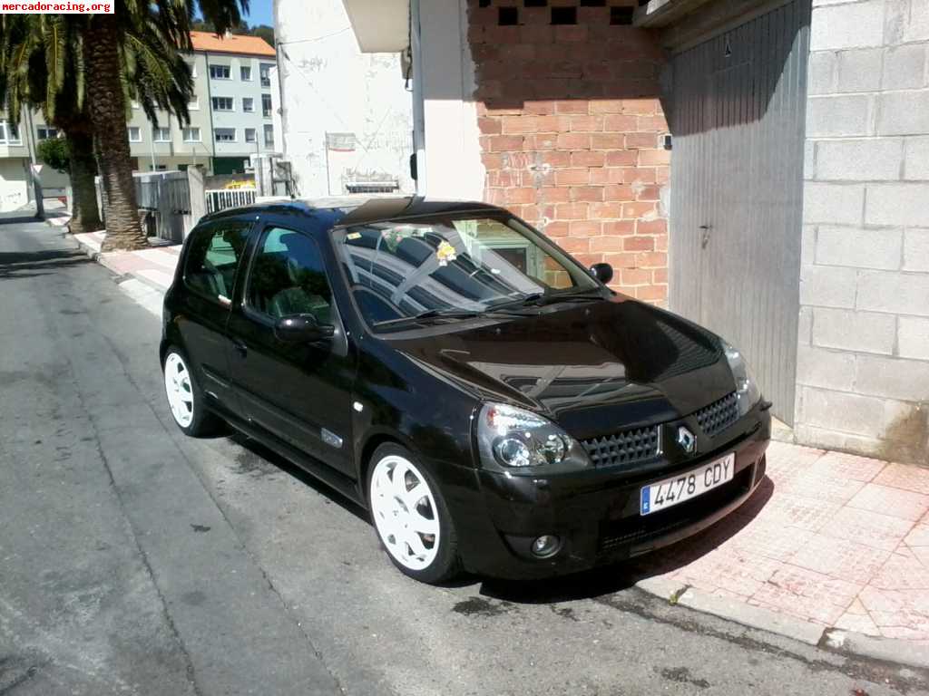 Se vende salpicadero clio sport fase ii