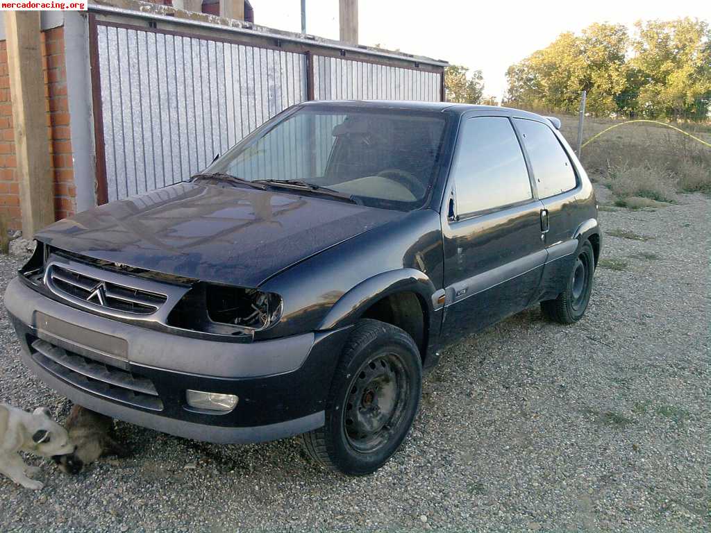 Vendo carroceria saxo 16 del 99 documentada..800 euros