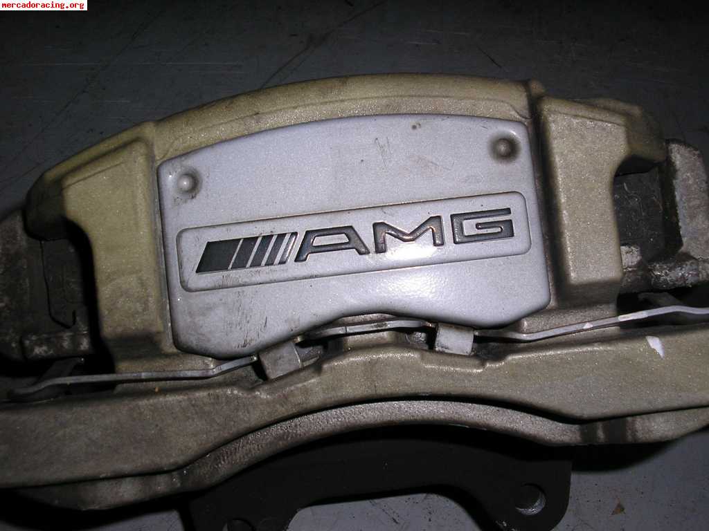 Kit de frenos amg de mercedes ml 63 amg.