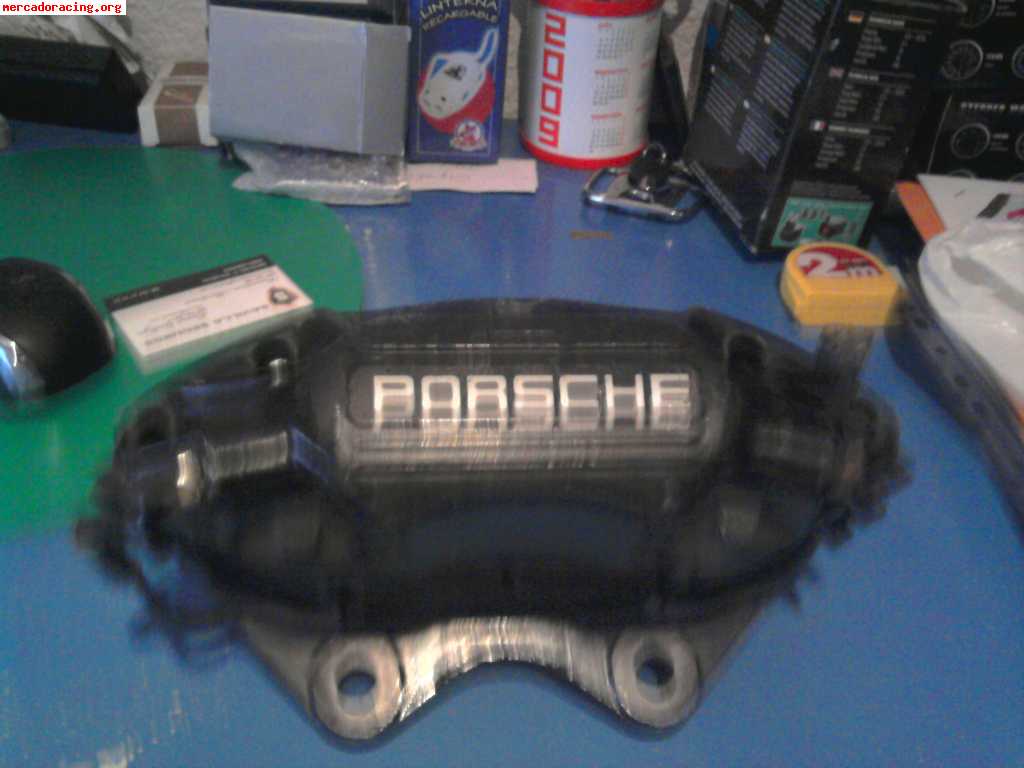 Pinzas de freno brembo de 4 pistones. procedentes de porsche