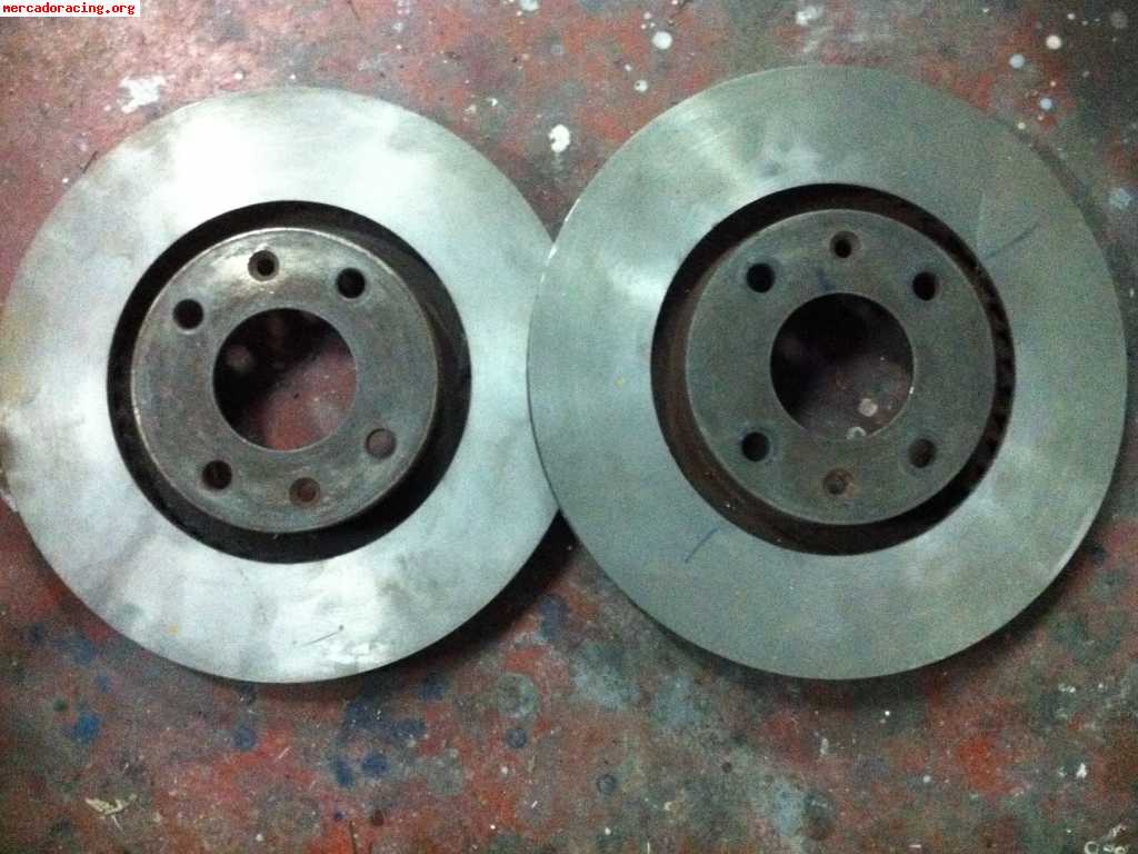Se venden varios juegos de discos de freno brembo