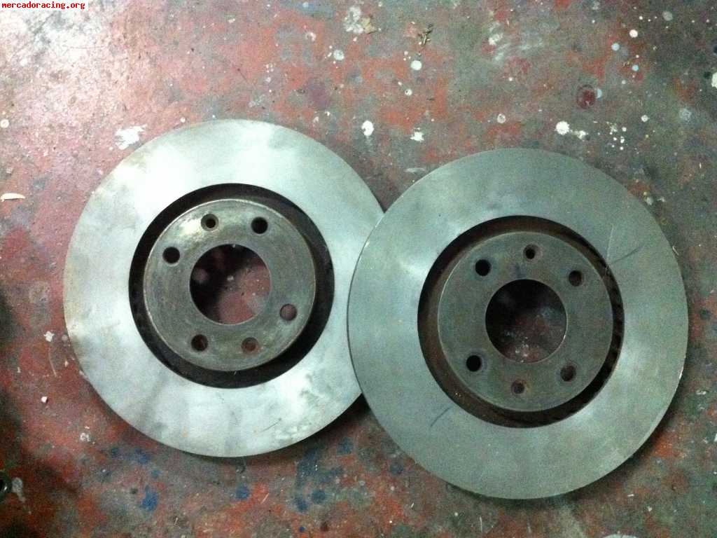 Se venden varios juegos de discos de freno brembo