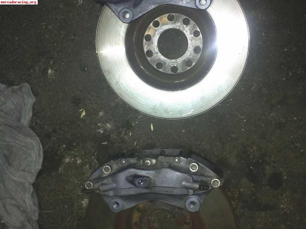 Pinzas brembo 4 pistomes   discos alfa romeo 