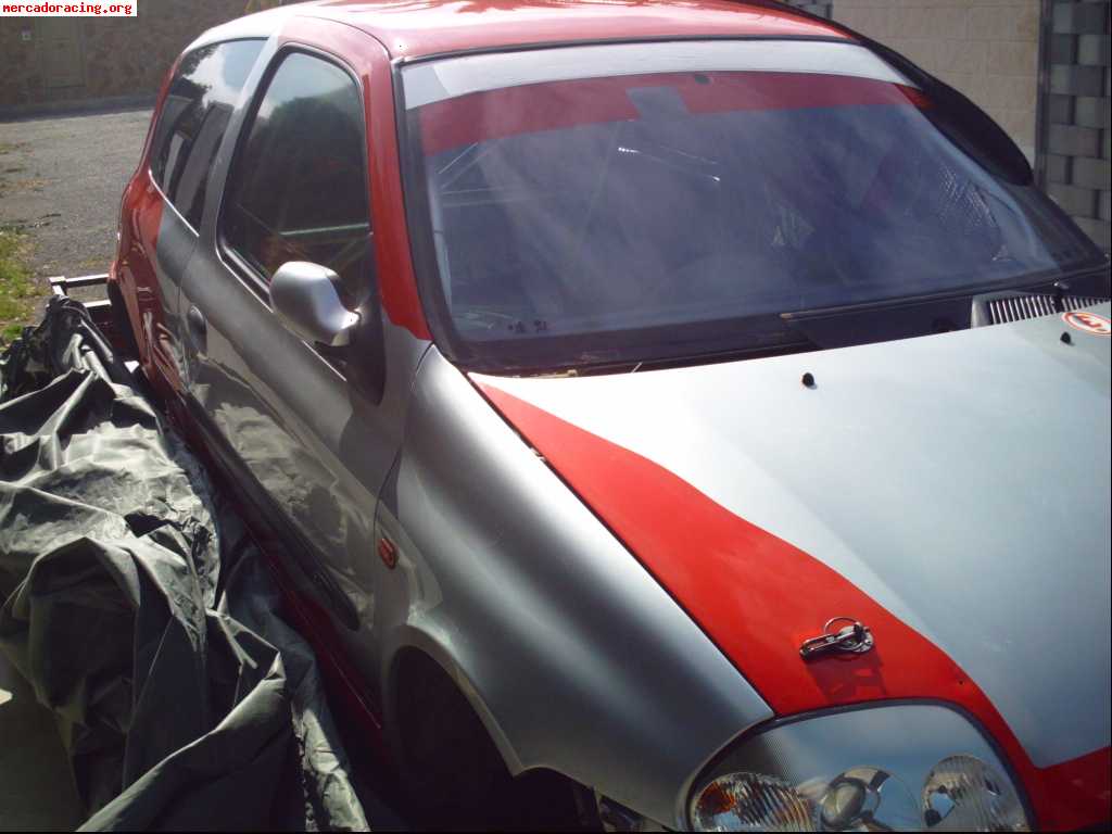 Vendo carroceria de clio sport gr.n