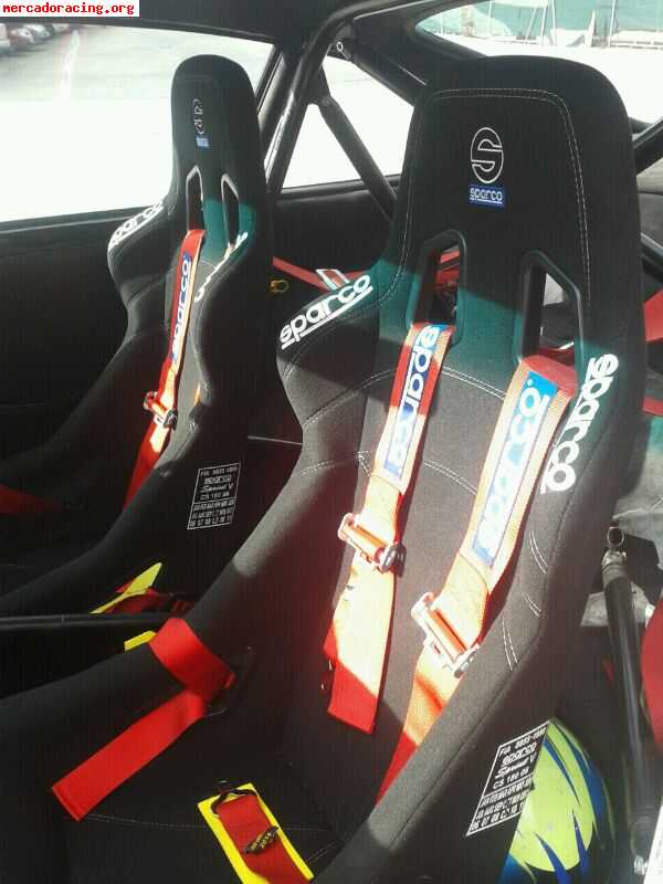 Vendo pareja de baquets sparco sprint, vigentes y con soport