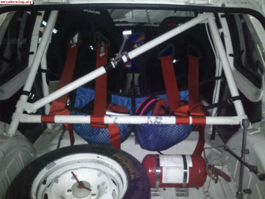 Carroceria peugeot 205 rallye con barras