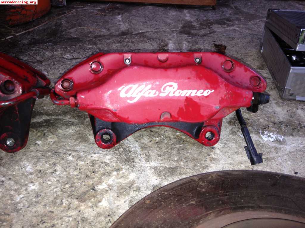 Pinzas brembo 4 pistones.