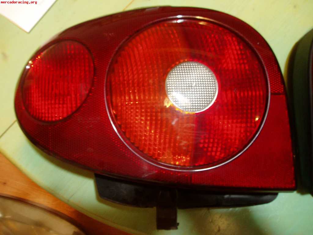 Pilotos traseros renault megane coupe año 2000