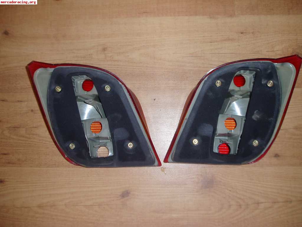 Faros pilotos ford fiesta año 95