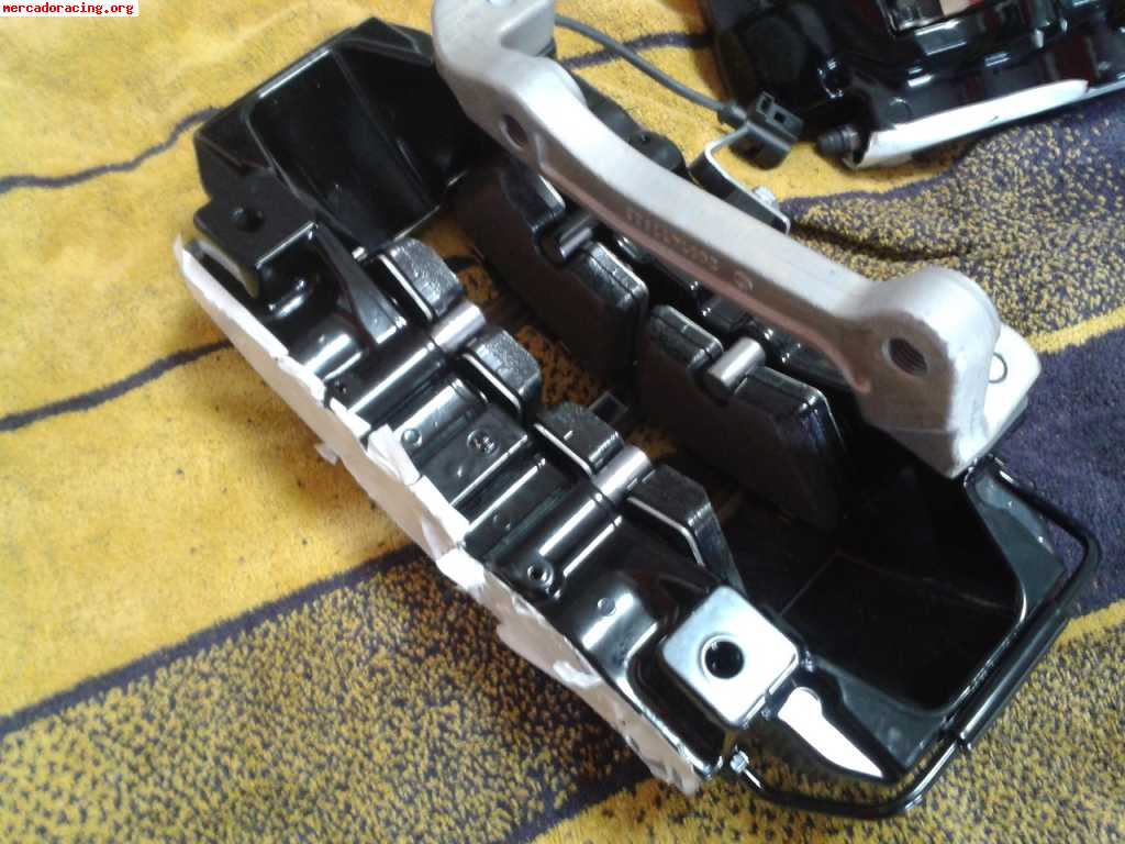 Vendo pinzas brembo modelo rs de 8pistones nuevas a estrenar