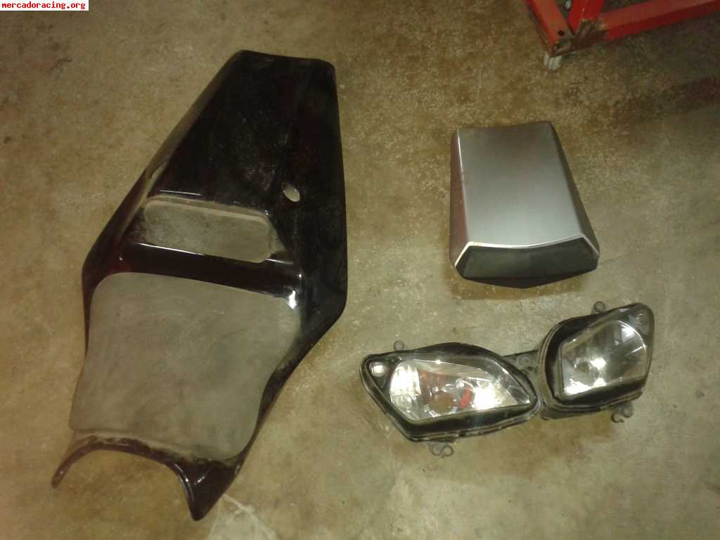 Se vende/cambia piezas r1 2003
