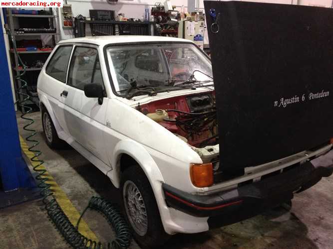 Vendo carroceria ford fiesta xr2